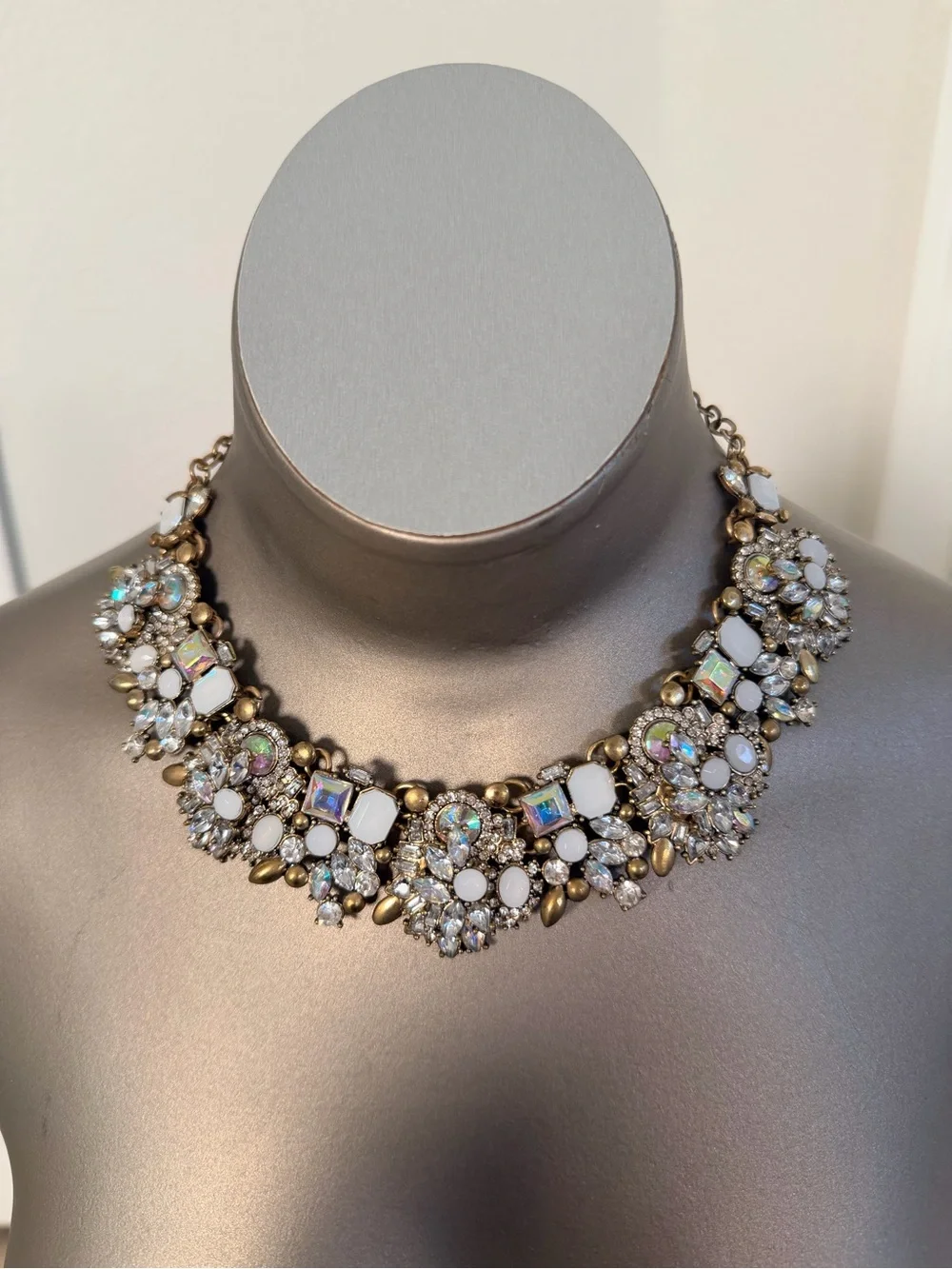 White Crystal Statement Necklace - Elegant Floral Bib Choker - Picture 1 of 2